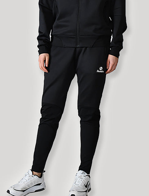 スクアドラ / トレーニングテックフィット・ロングパンツ トレーニング ジャージパンツ ストレッチ メンズ おしゃれ 細身 フィット感 テーパードパンツ スポーツウェア 練習 移動着 服