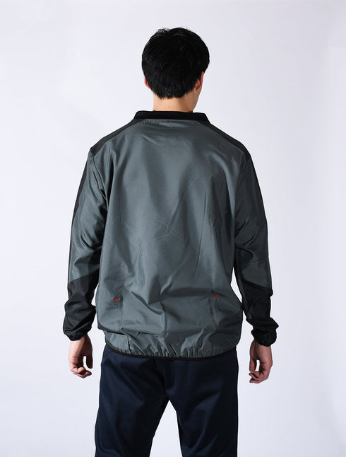 スクアドラ / ピステ・ウーブンジャケット / 撥水性に優れているから荒天時のトレーニングにも使えます。