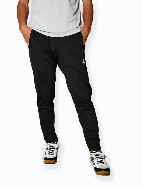 スクアドラ / テーパードスリム・ジャージロングパンツ / 適度なテーパードで良好な履き心地を実現。