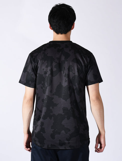 スクアドラ / グラフィック プラクティスシャツ / サイズ展開が豊富だから誰にでも合う1枚が見つかるプラクティスシャツ。