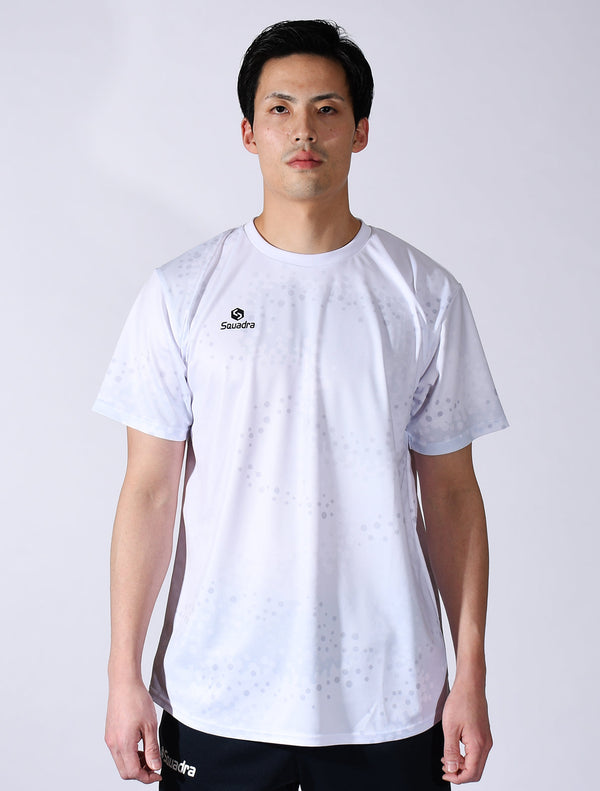 スクアドラ / グラフィック プラクティスシャツ ネイチャーナラ 練習用 ウェア スポーツウェア トレーニング 筋トレ 細身 半袖 メンズ おしゃれ かっこいい Tシャツ おすすめ 服 ジム 快適 吸水速乾 吸汗 テック素材 トレーニングウェア 奈良の会社 奈良の自然 インスパイア