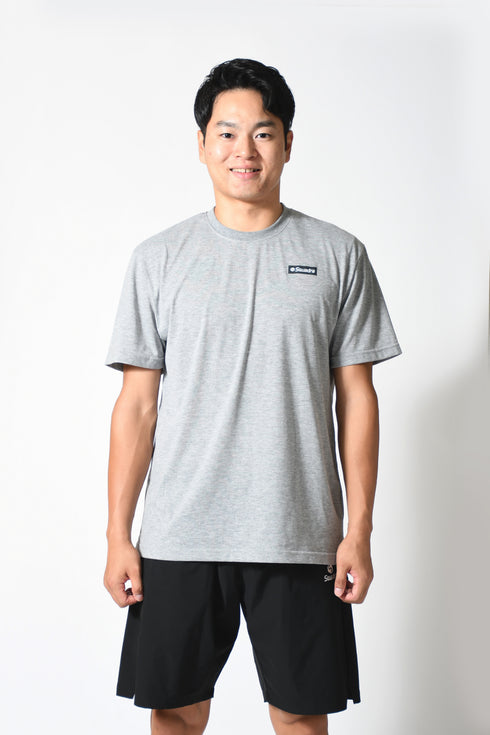スクアドラ/コットンタッチドライTシャツ(スクエア小ロゴ)/ポリエステル100%でありながら綿Tシャツのような風合いを持つTシャツ。