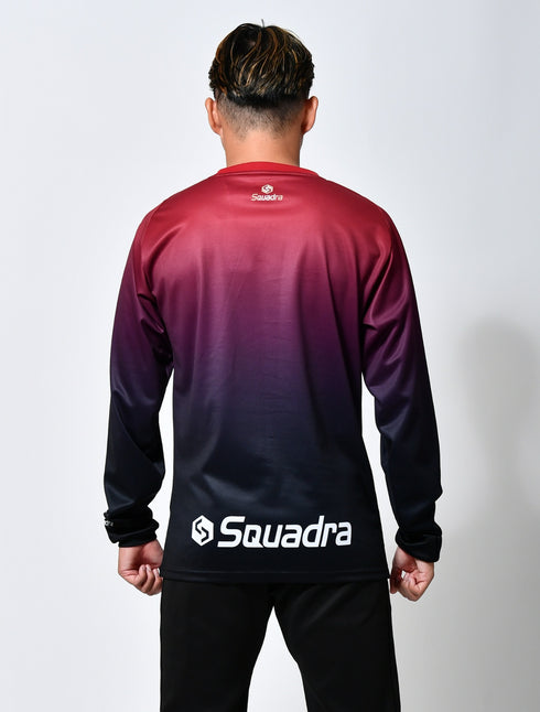スクアドラ / グラフィックロングスリーブプラクティスシャツ ドライ・ストレッチ素材を採用したプラクティスシャツ。