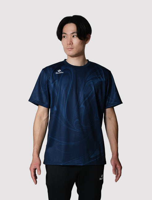 スクアドラ / グラフィック プラクティスシャツ マーブル 春夏のトレーニングにピッタリのプラクティスシャツ。
