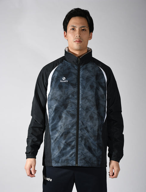 スクアドラ / 中綿キルト・ウィンドブレーカージャケット / 裏地に中綿キルトを使用し、防寒性に優れた1枚。