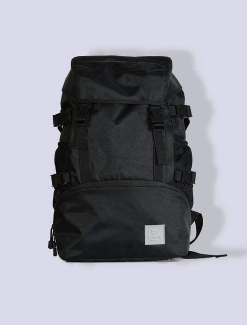 スクアドラ / バックパック (30L) スポーツウェア 大容量 リュック 合宿 旅行 スポーツバッグ 大収納 遠征 学校 チームバッグ サッカー バスケ バレー 多収納