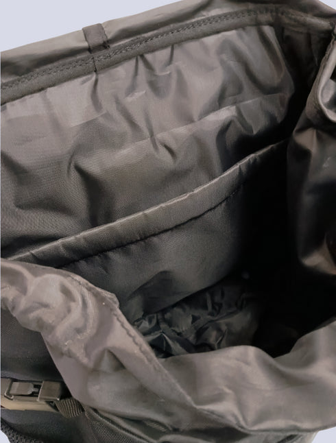 スクアドラ / バックパック (34L) オールスポーツ対応可能なバックパック。