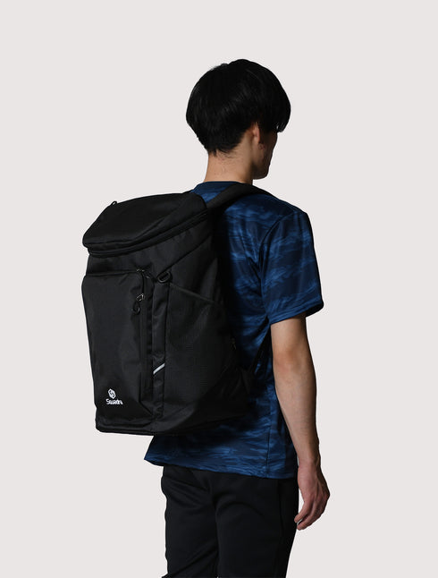 スクアドラ / バックパック (34L) 遠征や合宿にも使用可能なバックパック。