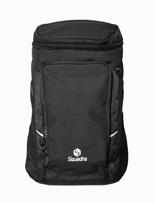 スクアドラ / バックパック (34L) 耐久性に優れたバックパックは収納力も抜群。財布や定期入れ、ポーチなどをだし出し入れしやすいバックパックになっています。
