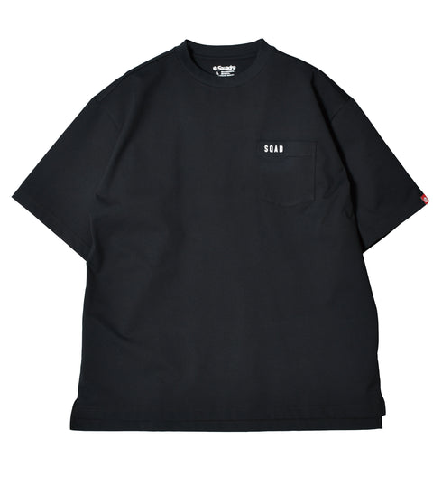 スクアドラ / 刺繍ロゴがポイントのシンプルTシャツ。