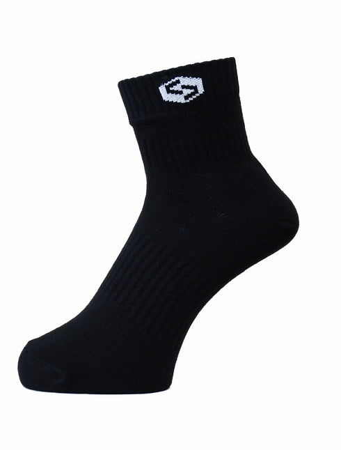 スクアドラ / バレーボール・ショートソックス / タフな素材でトレーニングや練習、試合にも最適なソックスです。