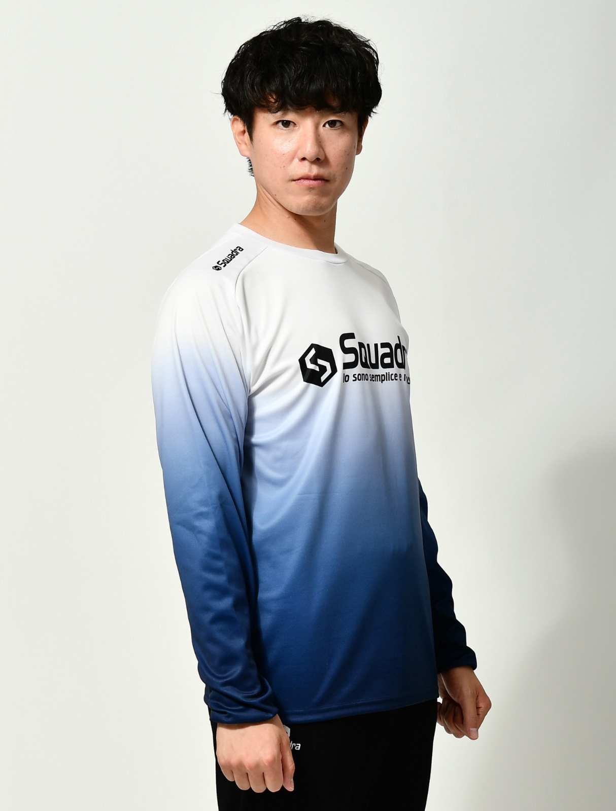 グラフィックロングスリーブプラクティスシャツ (グラデーション